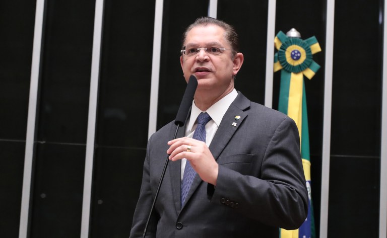 Sóstenes Cavalcante