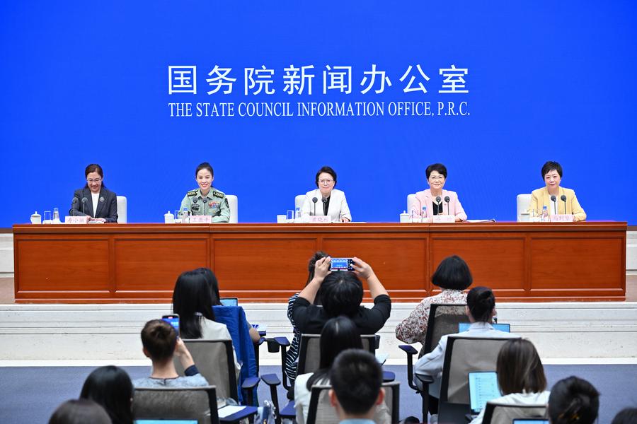 (Multimídia) Mulheres chinesas desempenham papel maior na inovação científica e tecnológica, diz astronauta Wang Yaping