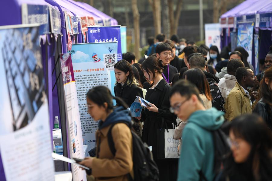 (Multimídia) China registra 55 milhões de graduados universitários em cinco anos