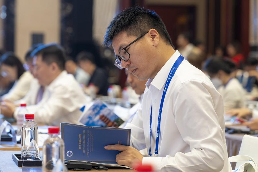 (Multimídia) Fórum de Grandes Rios é inaugurado em Wuhan, no centro da China