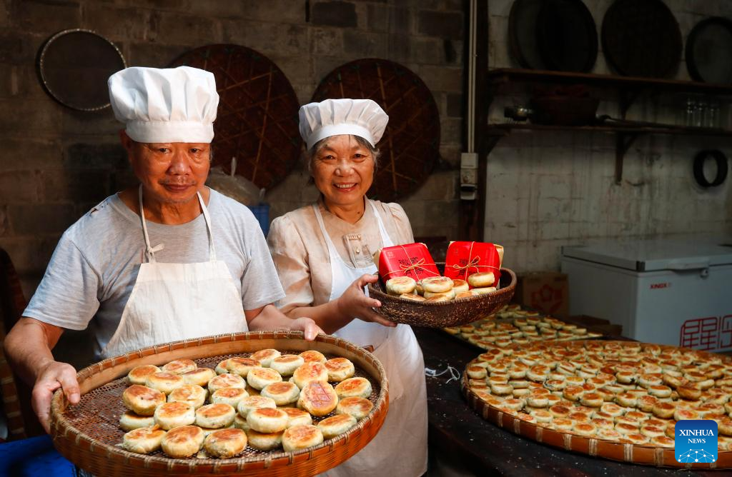 Bolos lunares no estilo de Huizhou perpetuam tradição consagrada pelo tempo em Anhui, no leste da China