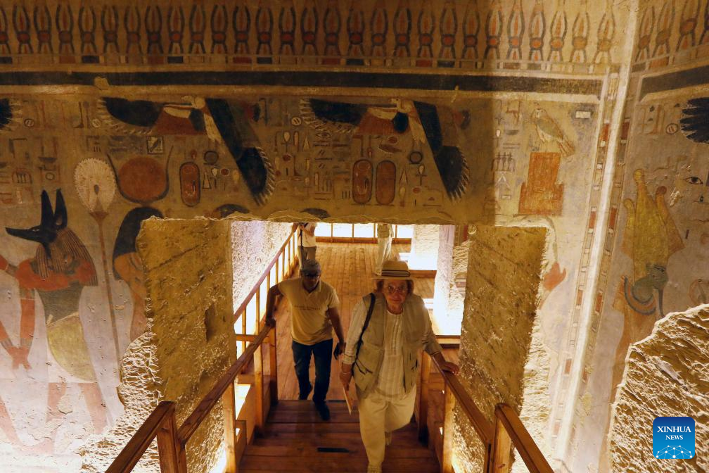 Egito abre túmulo do faraó Amenhotep III para visitantes após 20 anos de restauração