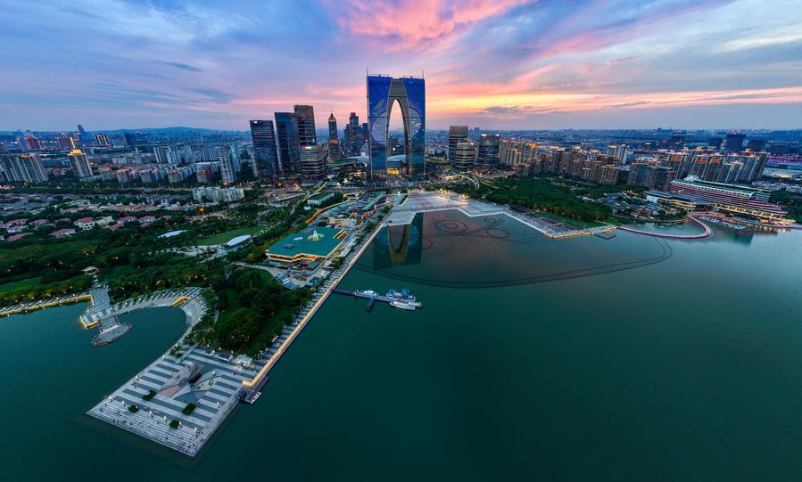 Observatório Econômico: Após 35 anos, China e Cingapura continuam mais visionárias do que nunca