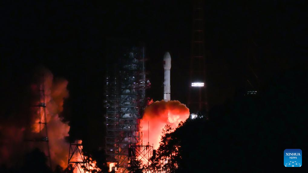 China lança novo satélite de teste de tecnologia de comunicação