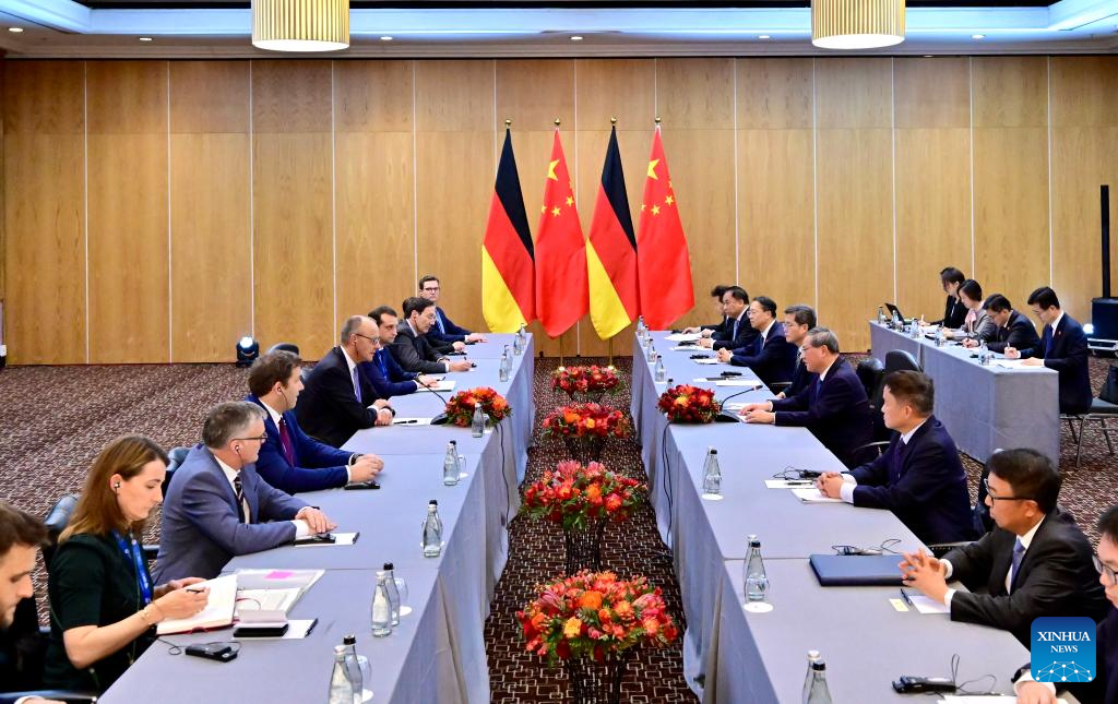 Primeiro-ministro chinês pede que China e Alemanha fortaleçam diálogo e resolvam preocupações