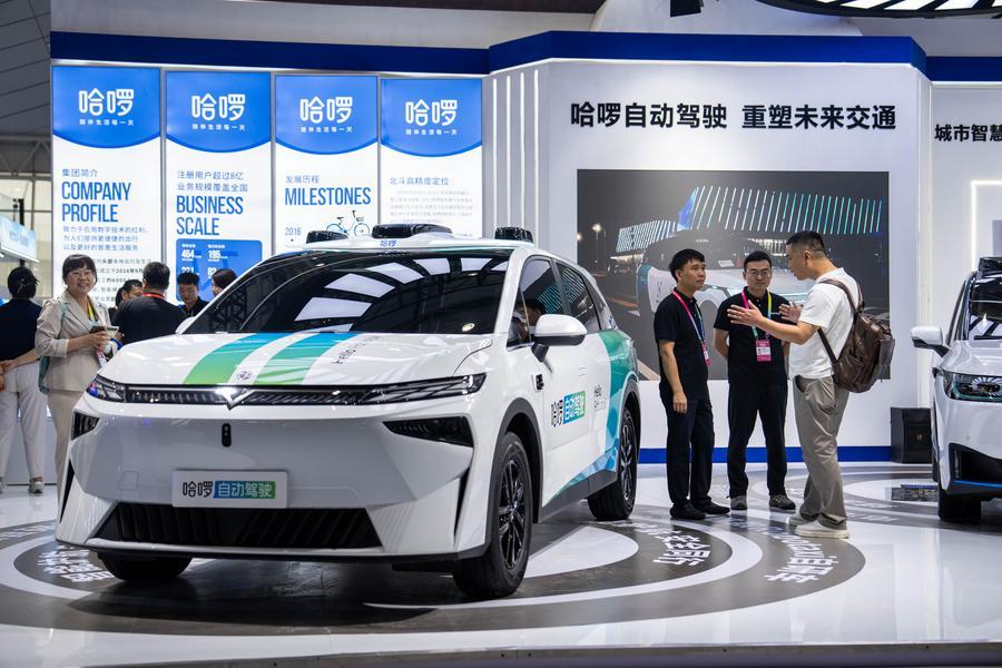 (Multimídia) China concede primeiras permissões de veículo autônomo de Nível 3