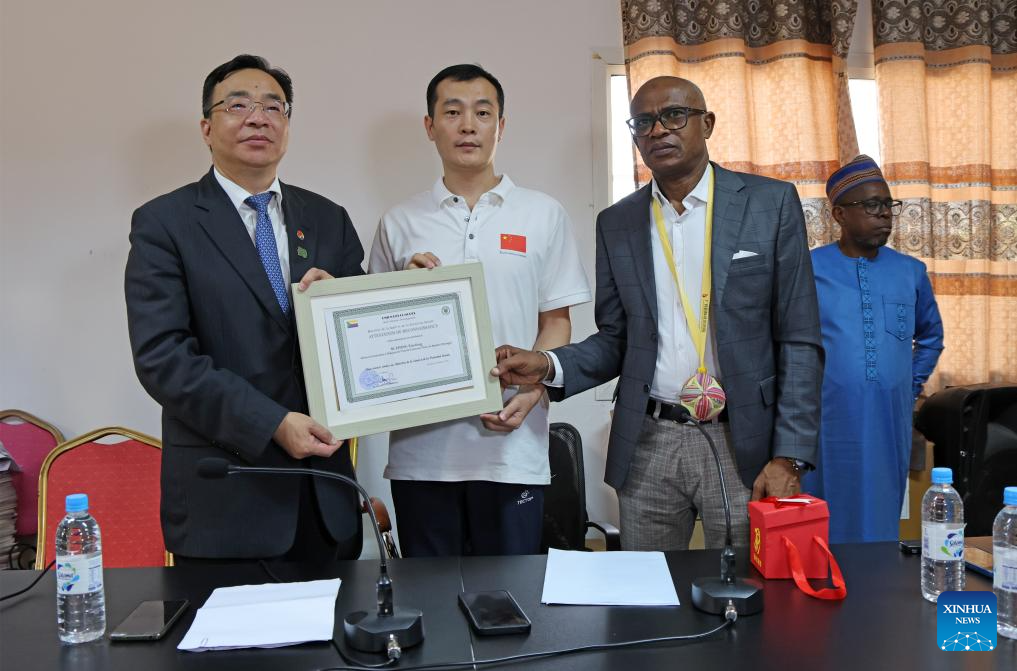 17ª equipe médica chinesa chega às Comores para impulsionar cooperação na área da saúde