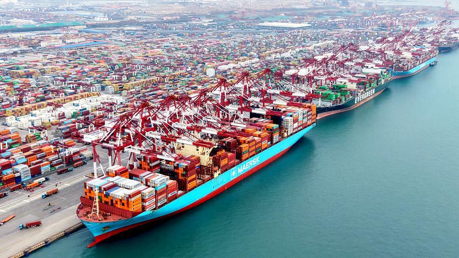 Em meio à turbulência de 2025, economia global enfrenta dilema no crescimento sustentável