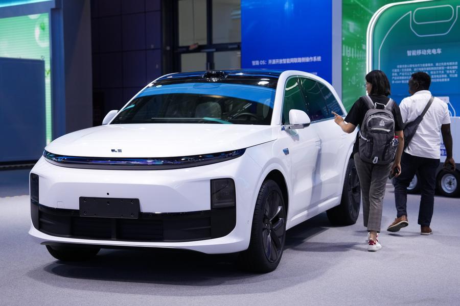 (Multimídia) Resolução adequada do caso de veículos elétricos pela China e UE carrega significado positivo, diz Ministério do Comércio