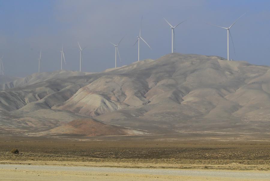 Destaque: Parque eólico construído na China impulsiona energia limpa no Azerbaijão