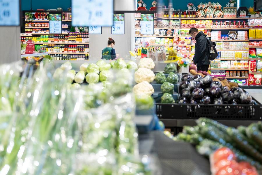 (Multimídia) Redes de supermercados e lojas de conveniência da China relatam ganhos constantes em 2025