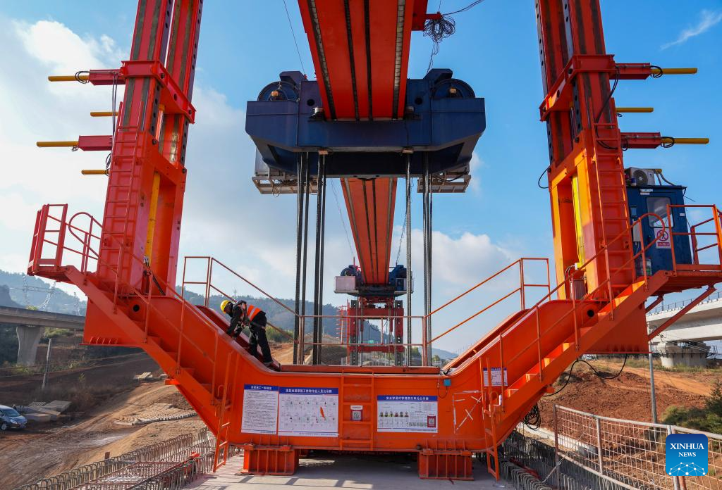 Concluída a construção de todas as pontes da Ferrovia de Alta Velocidade Chongqing-Kunming