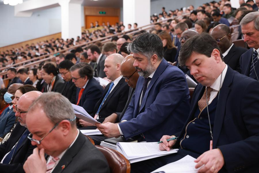 (Multimídia) China construirá motores de inovação em ciência e tecnologia de classe mundial