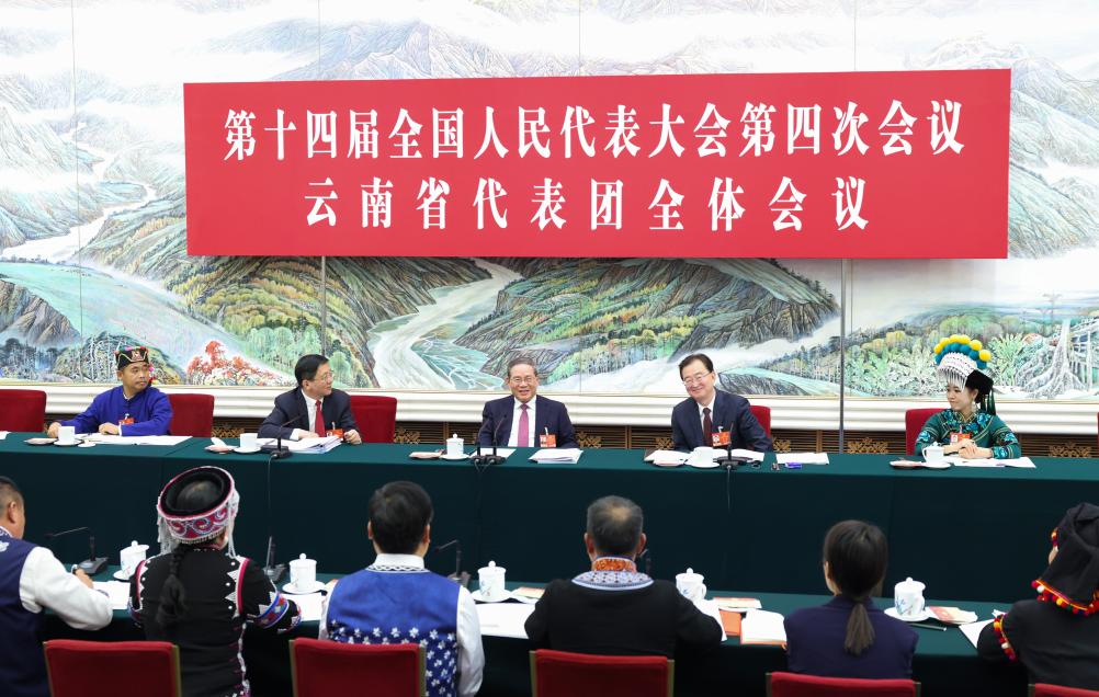 Líderes chineses participam das deliberações na sessão legislativa anual