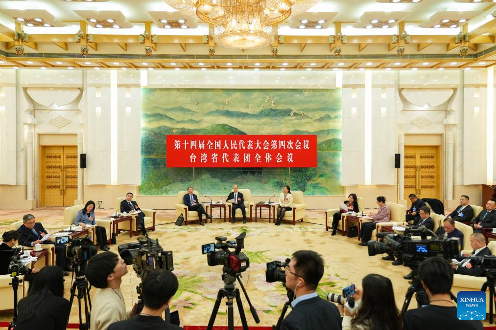 Delegações da APN realizam reuniões em grupo na sessão legislativa anual