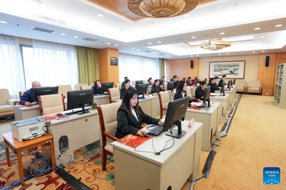 Legisladores chineses submetem 226 propostas à sessão legislativa anual