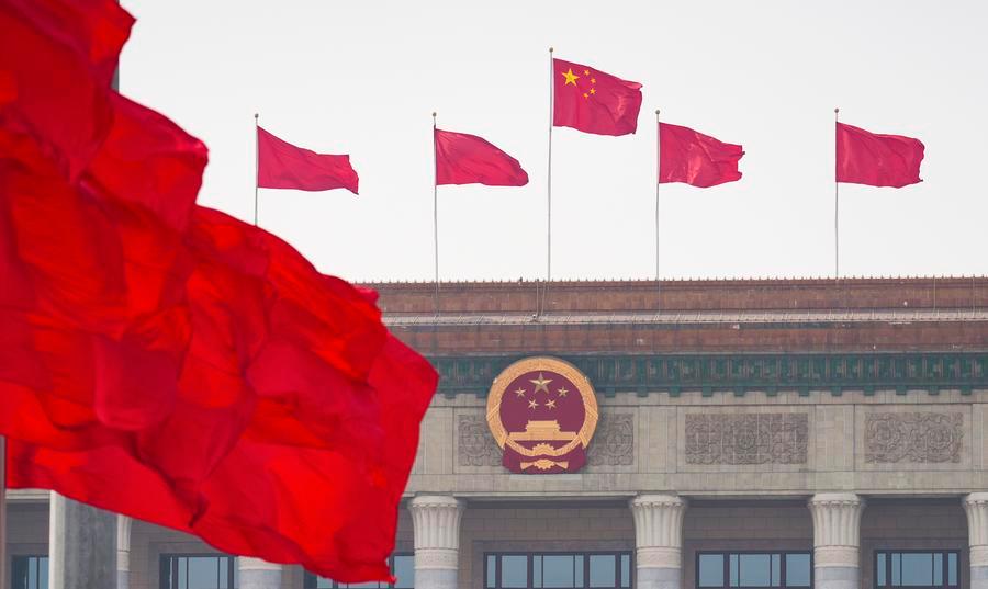 (Multimídia) Legisladores chineses aprovam relatório de trabalho do governo