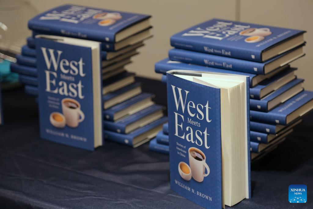 Entrevista: Histórias de americanos na China são essenciais para acabar com equívocos, diz professor americano na China