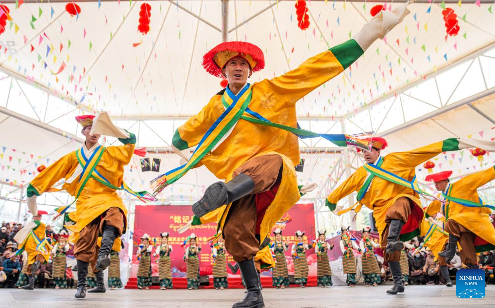 Cidade de Lhasa, em Xizang, comemora o Dia da Emancipação dos Servos
