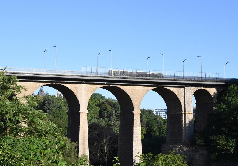 Empresas chinesas visam maior presença na UE apesar da incerteza política