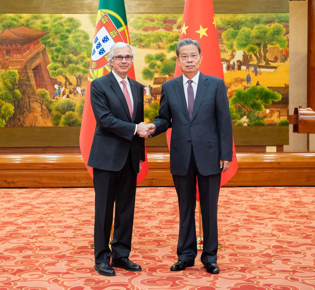 Órgãos legislativos da China e de Portugal concordam em intensificar cooperação prática bilateral