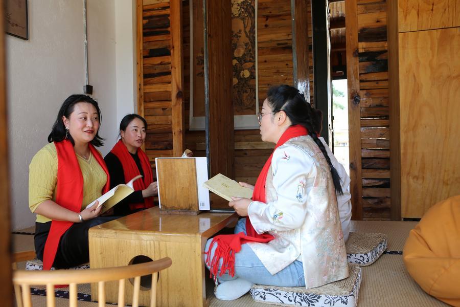 (Multimídia) Setor de serviços da China representa 61,7% do PIB no 1º trimestre