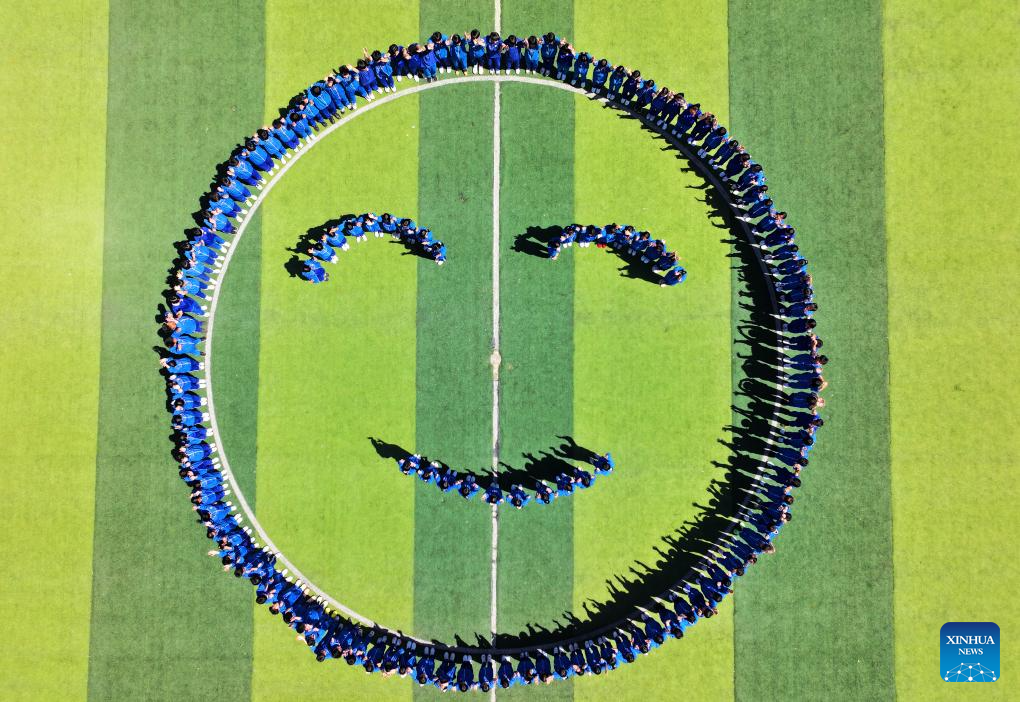 Dia Mundial do Sorriso leva alegria às crianças na China